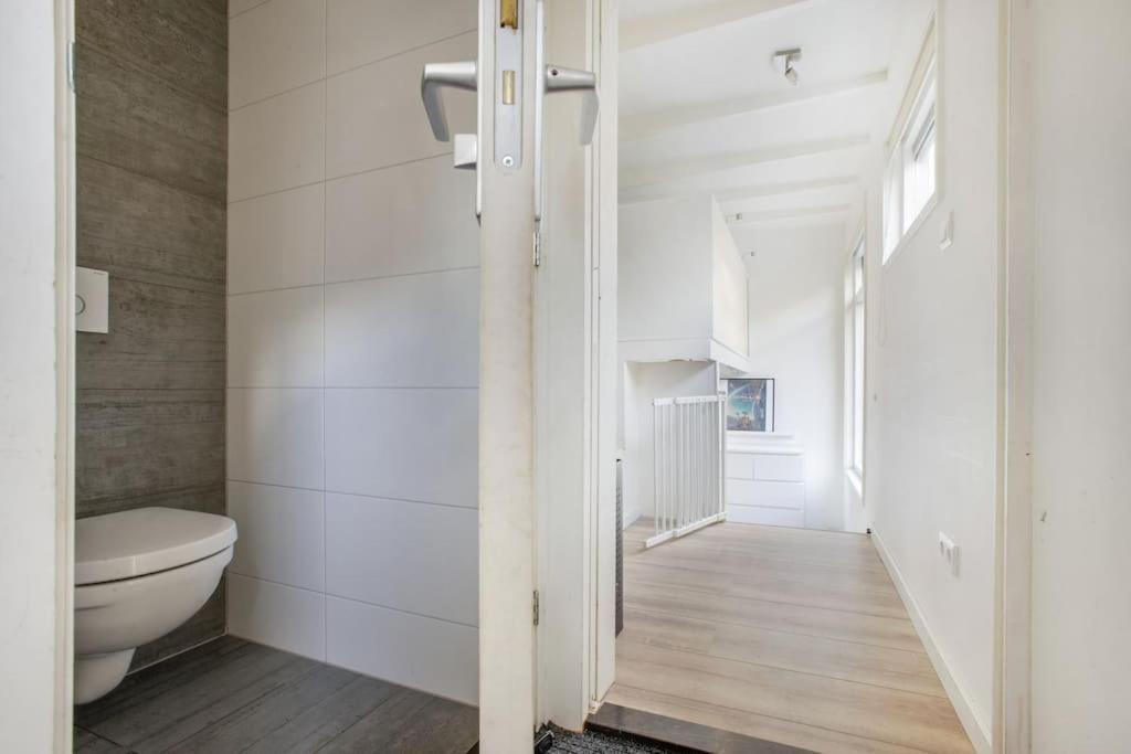 Quiet Waterloft Near Amsterdam And Schiphol Ws17 Hotel Aalsmeer Eksteriør billede
