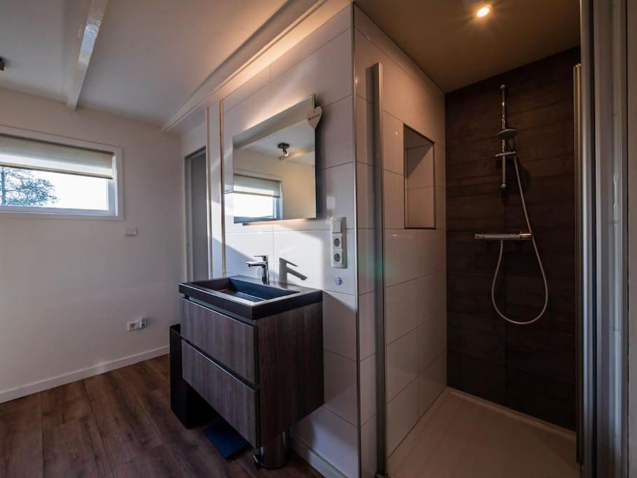 Quiet Waterloft Near Amsterdam And Schiphol Ws17 Hotel Aalsmeer Eksteriør billede